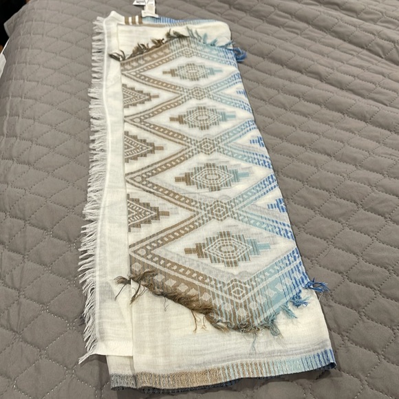 ❗️LAST DAY❗️NWT Chico’s Ombré Diamond Patterned Lightweight Scarf -100% Cotton - Picture 14 of 14